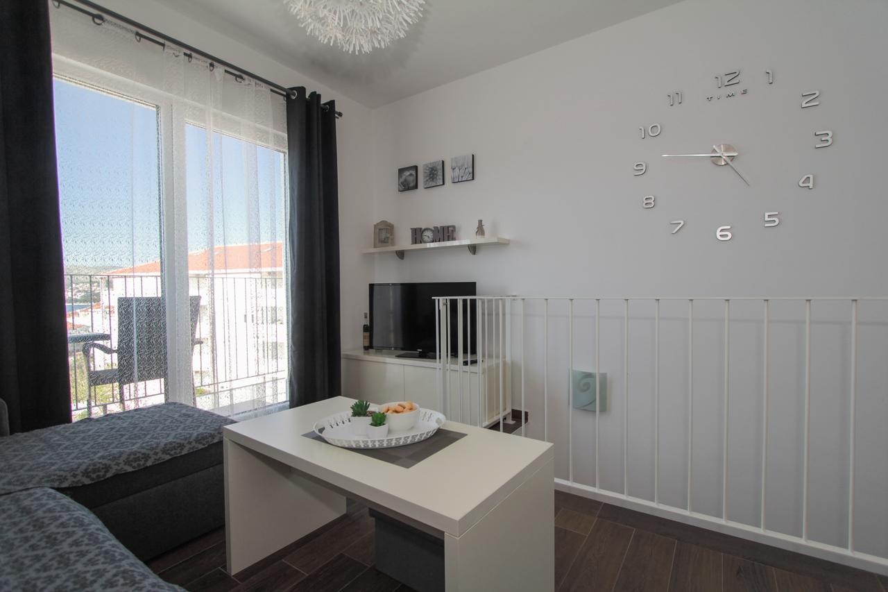 Apartment Iva Трогир Екстериор снимка